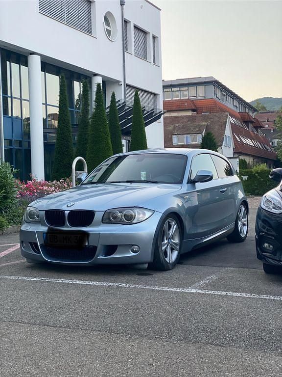 Gebraucht BMW 118 Sport Line 143 PS (105 kW) 2010 Blau Kleinwagen