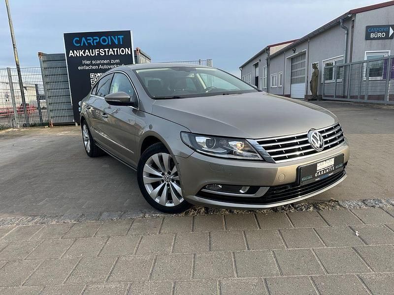 Second-hand VW CC Basis 160 CP (117 kW) 2011 Maro Berlinǎ