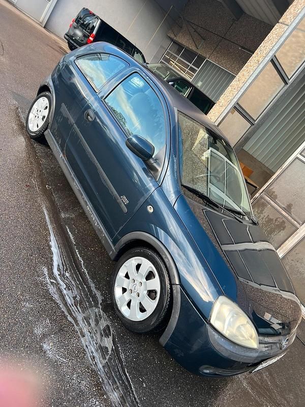 Gebraucht Opel Corsa 90 PS (66 kW) 2002 Blau Kleinwagen