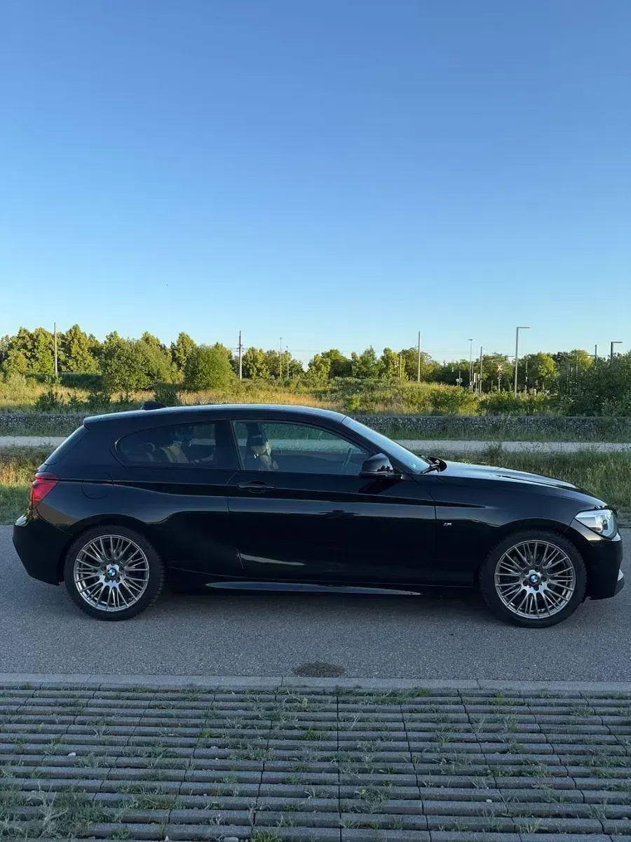 Gebraucht BMW 120 M Sport 184 PS (135 kW) 2014 Schwarz Kleinwagen