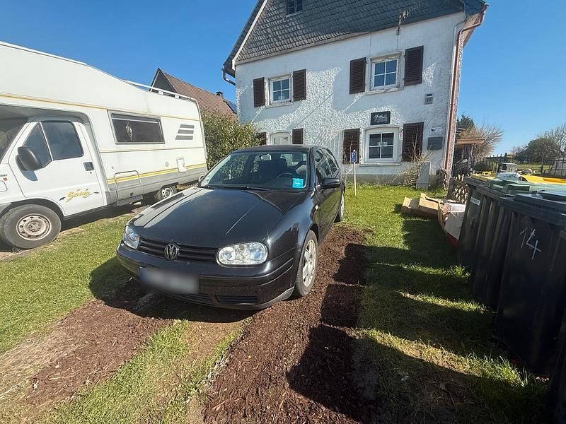 Gebraucht VW Golf IV 101 PS (74 kW) 2000 Kleinwagen