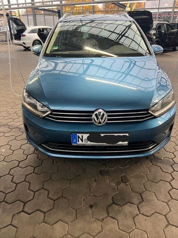 Blau Gebraucht 2014 VW Golf Sportsvan Highline Van / Kleinbus | 12.500 € (Guter Preis) - Bild 1/4