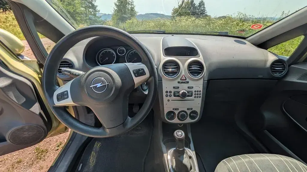 Gebraucht Opel Corsa 80 PS (58 kW) 2007 Grün Kleinwagen