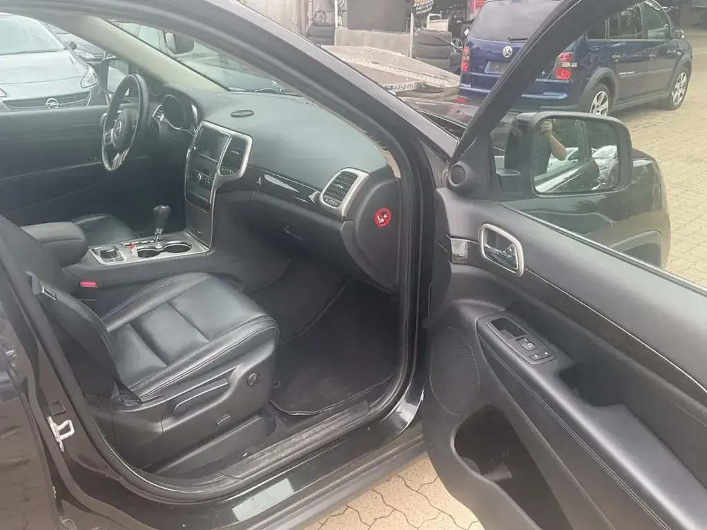 Gebraucht Jeep Grand Cherokee 190 PS (139 kW) 2013 Schwarz SUV