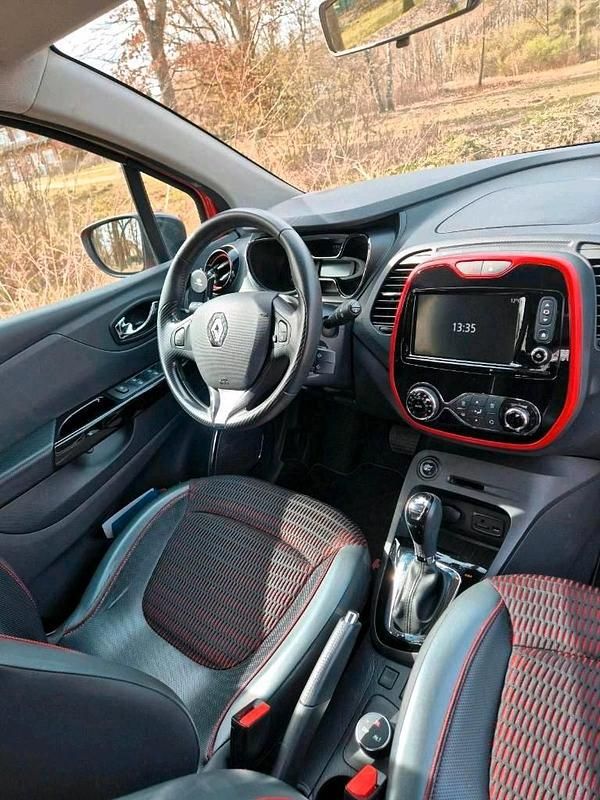 Gebraucht Renault Captur 120 PS (88 kW) 2015 Rot SUV