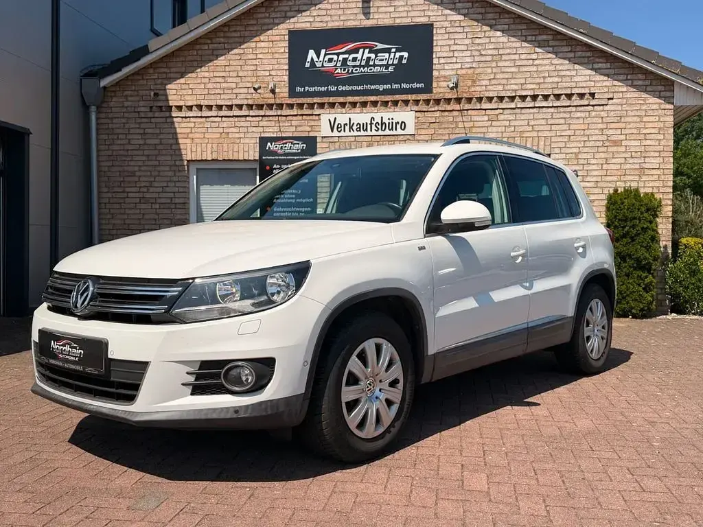 Gebraucht VW Tiguan Sportline 140 PS (102 kW) 2015 Weiß SUV