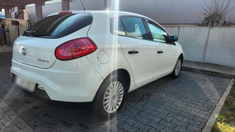 Gebraucht Fiat Bravo 90 PS (66 kW) 2009 Weiß Kleinwagen