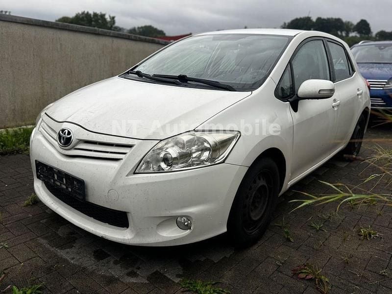 Gebraucht 2012 Toyota Auris Travel Limousine | 4.999 € (Guter Preis) - Bild 1/4