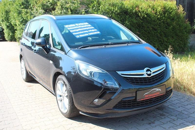Schwarz Gebraucht 2015 Opel Zafira Tourer Innovation Van / Kleinbus | 8.980 € (Fairer Preis) - Bild 1/4