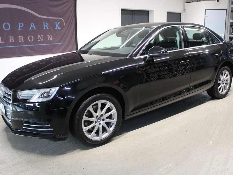 Brillantschwarz Gebraucht 2017 Audi A4 Sport Limousine | 16.599 € (Guter Preis) - Bild 1/4