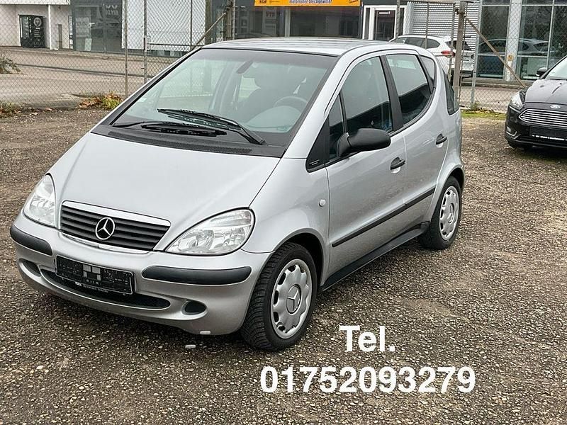 Silber Gebraucht 2002 Mercedes A170 Classic Van / Kleinbus | 1.990 € (Fairer Preis) - Bild 1/4