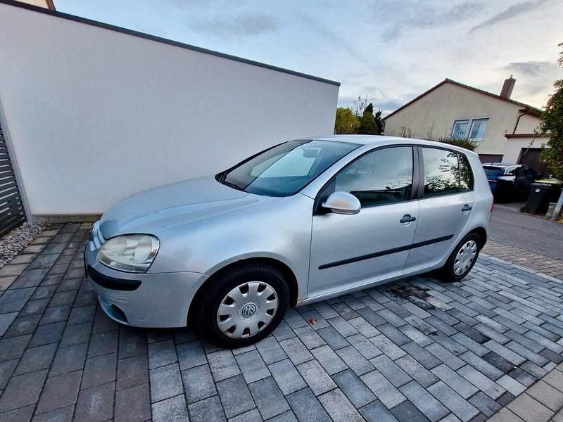Silber Gebraucht 2005 VW Golf V Limousine | 1.100 € (Superpreis) - Bild 1/4
