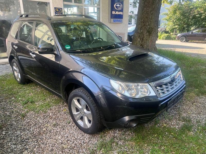 Schwarz Gebraucht 2012 Subaru Forester SUV | 6.690 € (Guter Preis) - Bild 1/4