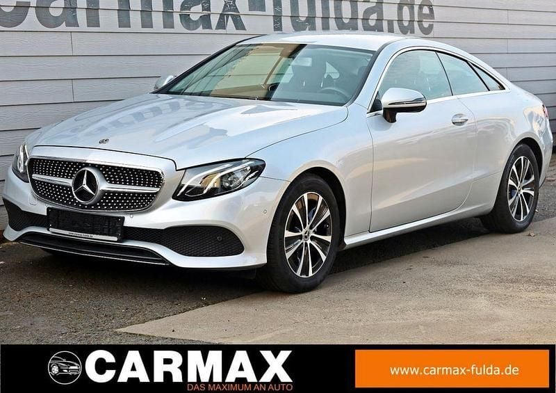 Silber Gebraucht 2019 Mercedes E200 Coupé | 31.600 € (Superpreis) - Bild 1/4