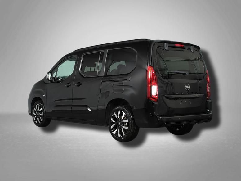 Neu Opel Combo Life XL 131 PS (96 kW) 2026 Karbon schwarz metallic karbon schwarz metallic Van / Kleinbus