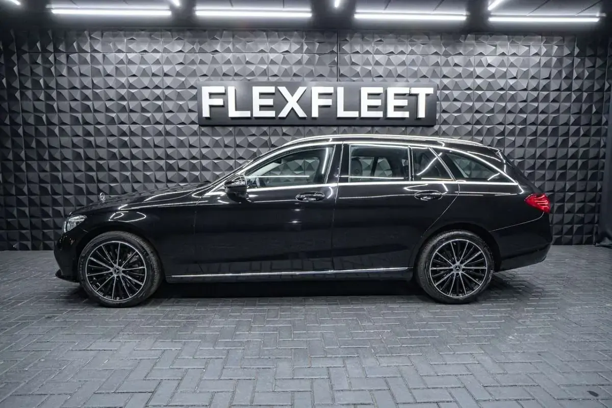Gebraucht Mercedes C400 Exclusive 333 PS (244 kW) 2020 Obsidianschwarz  metalliclack Kombi