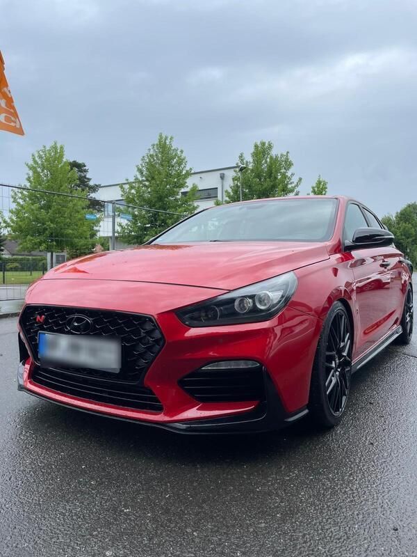 Rot Gebraucht 2018 Hyundai i30 N Performance Limousine | 19.500 € - Bild 1/4