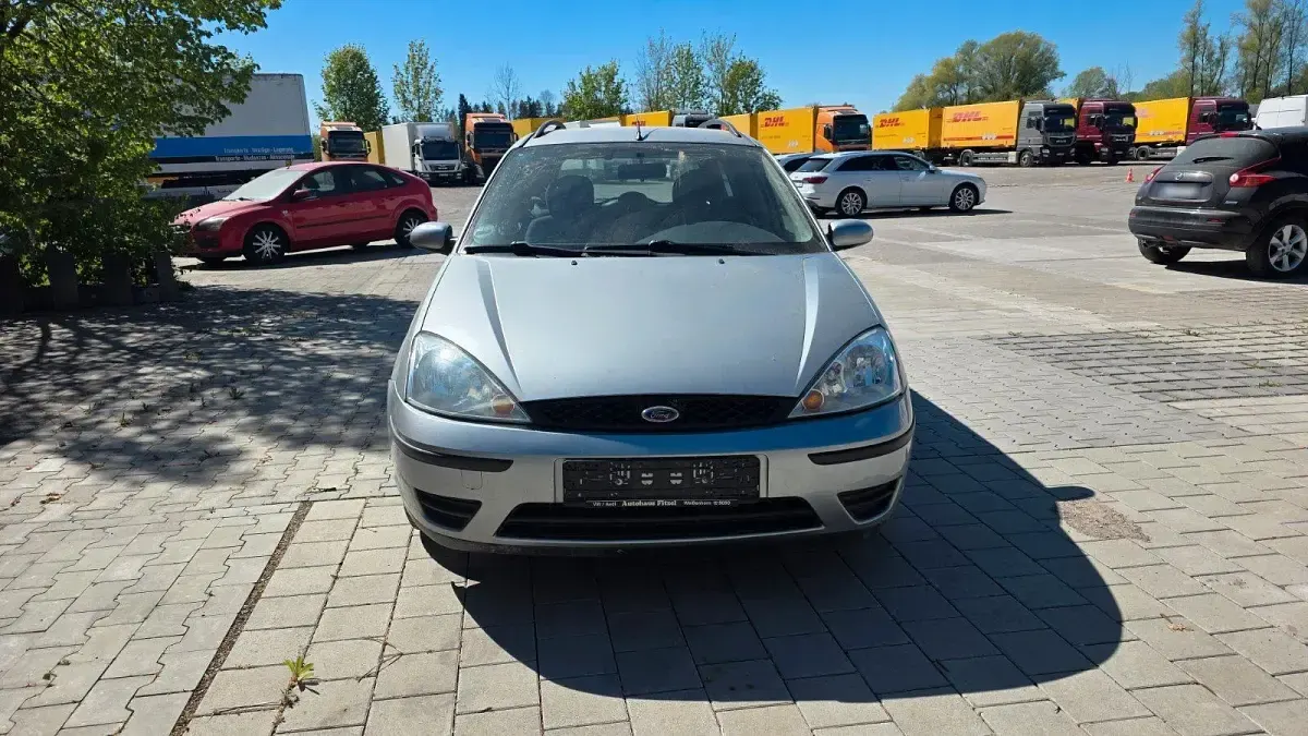 Używany Ford Focus 116 KM (85 kW) 2004 Szary Kombi