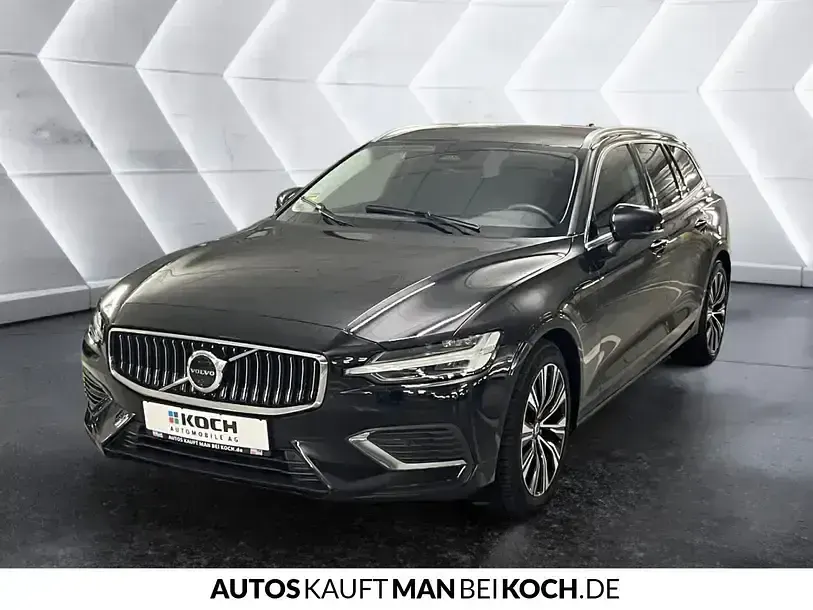 Gebraucht Volvo V60 Plus 257 PS (189 kW) 2025 Schwarz Kombi