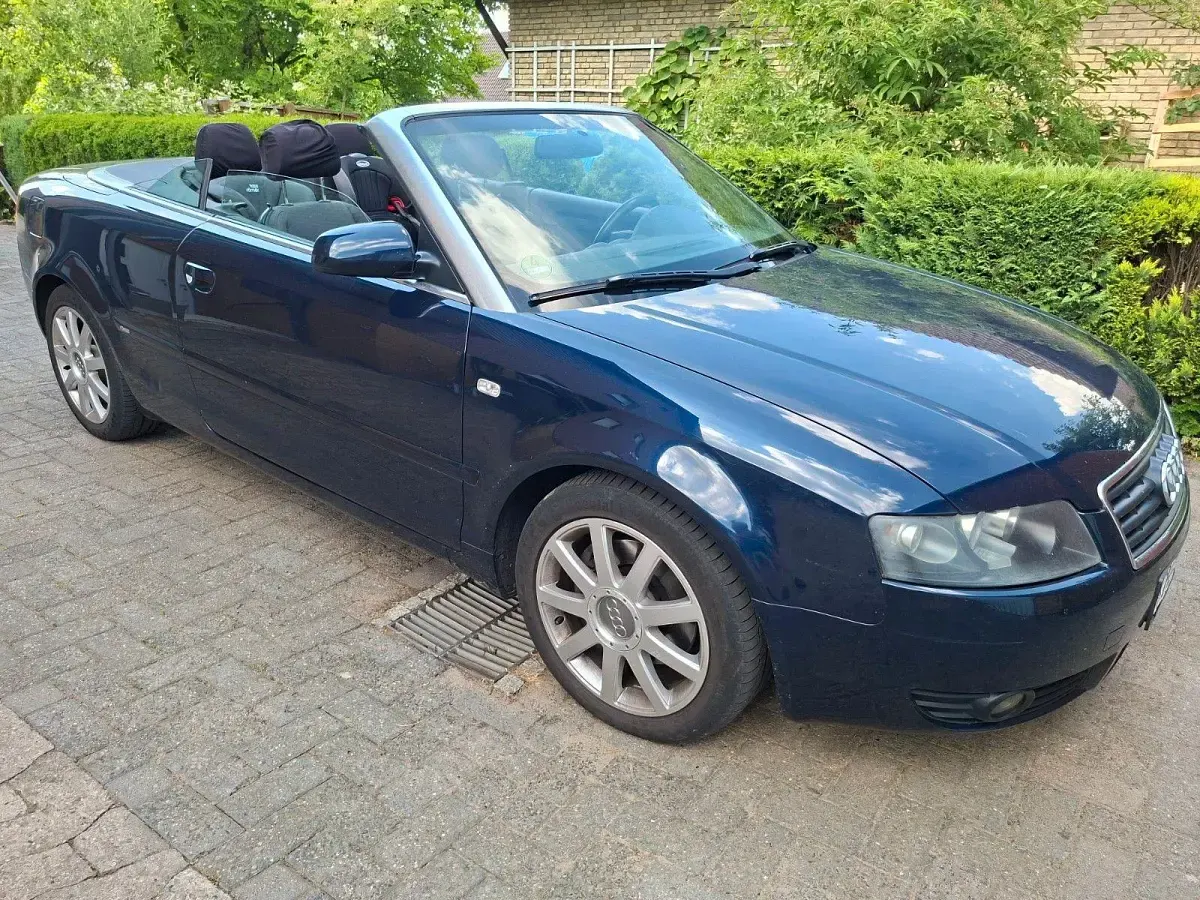 Gebraucht Audi A4 Cabriolet 163 PS (119 kW) 2004 Blau Cabrio