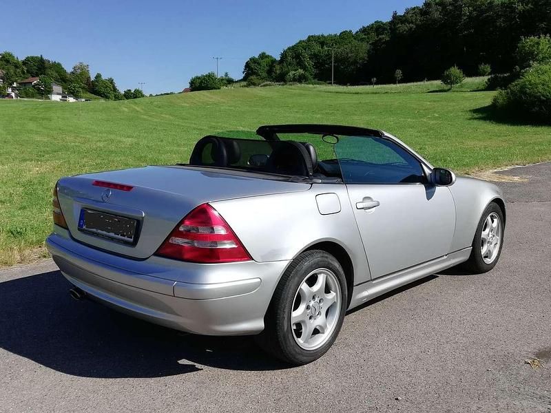Silber Gebraucht 2000 Mercedes SLK200 Cabrio | 3.500 € (Superpreis) - Bild 1/4