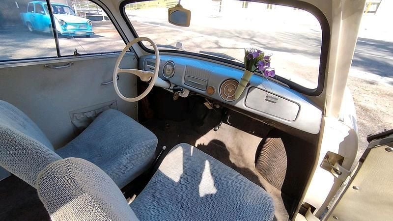 Gebraucht Trabant 500 20 PS (14 kW) 1960 Beige Kleinwagen