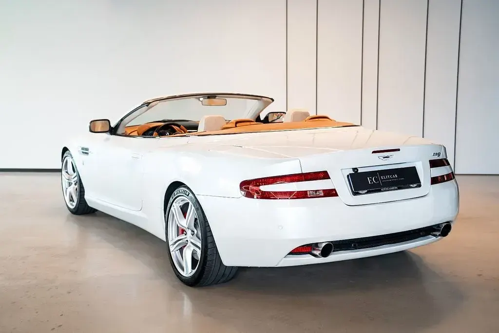 Gebraucht Aston Martin DB9 457 PS (336 kW) 2006 Weiß Cabrio