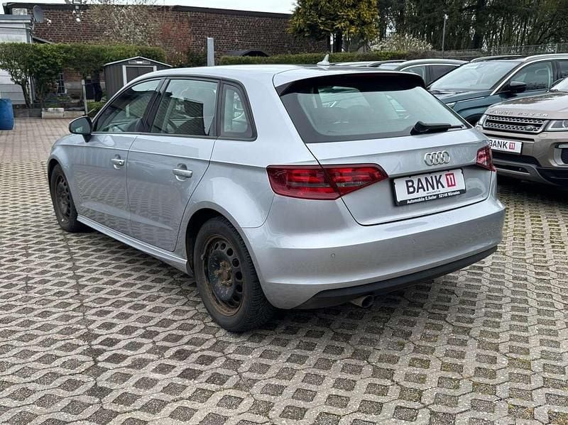 Gebraucht Audi A3 110 PS (80 kW) 2014 Florettsilber metallic Kleinwagen