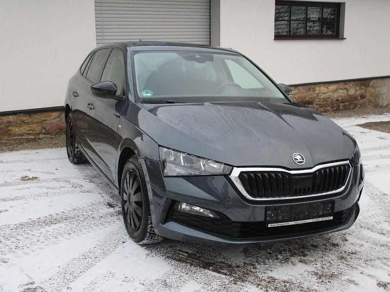 Grau Gebraucht 2019 Skoda Scala Style Kleinwagen | 12.900 € (Superpreis) - Bild 1/4
