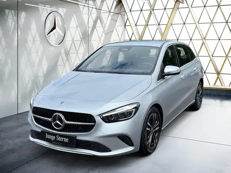 Gebraucht Mercedes B180 Progressive 136 PS (100 kW) 2025 Silber Kleinwagen