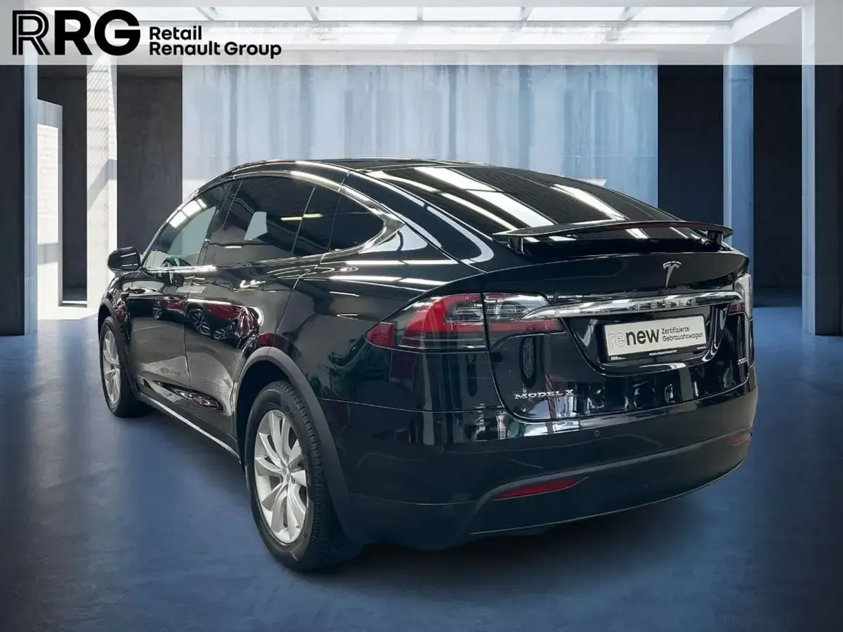 Second-hand Tesla Model X 344 kW (469 CP) 2017 Negru SUV