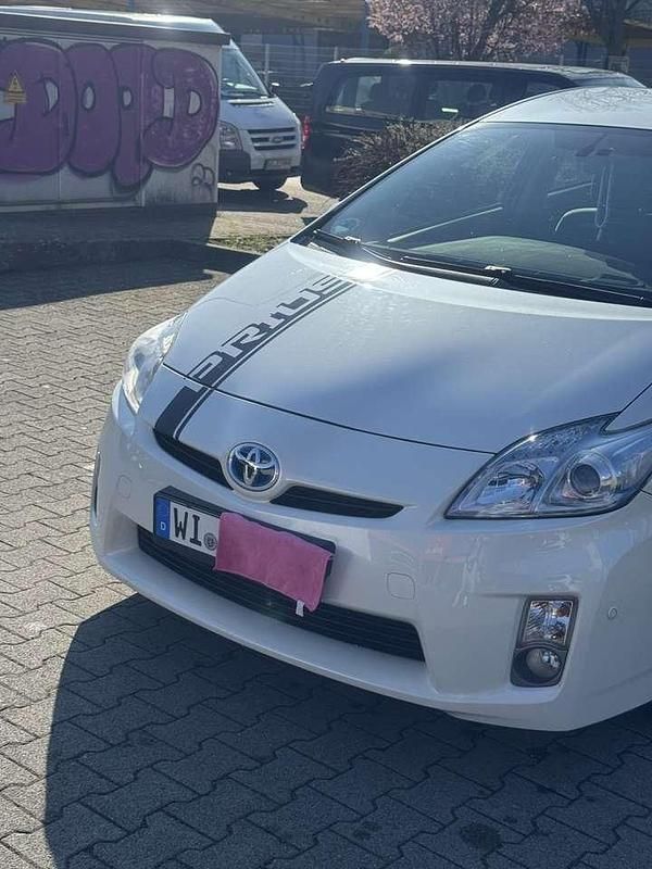 Gebraucht Toyota Prius Executive 99 PS (72 kW) 2011 Limousine