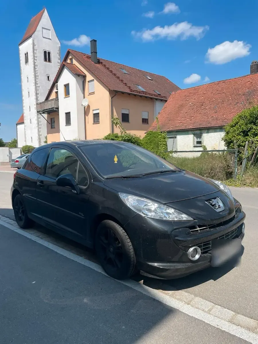 Gebraucht Peugeot 207 121 PS (88 kW) 2008 Schwarz Kleinwagen