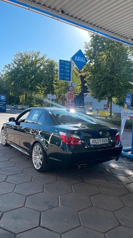 Grün Gebraucht 2006 BMW 523 M Sport Limousine | 8.500 € (Etwas zu teuer) - Bild 1/4