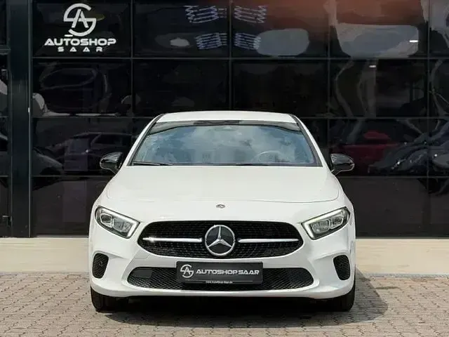 Gebraucht Mercedes A200 163 PS (119 kW) 2022 Weiß Limousine