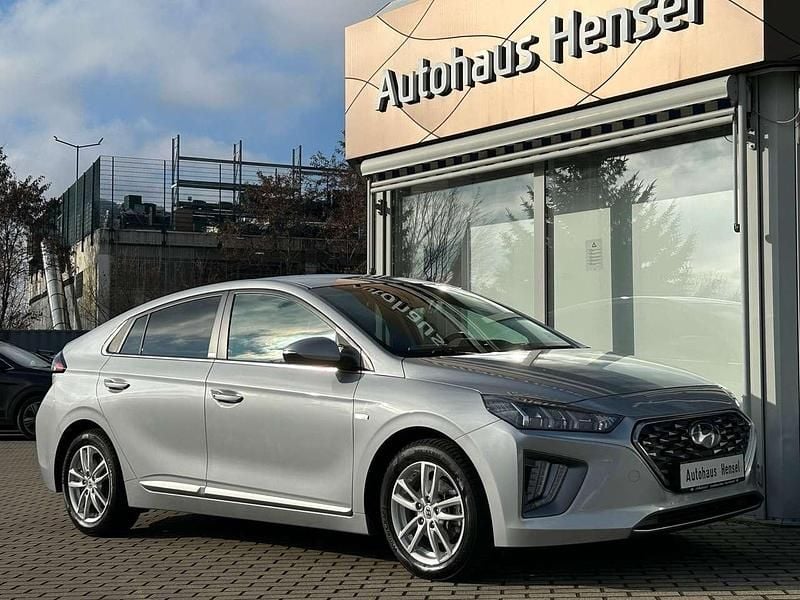 Gebraucht Hyundai Ioniq Style 105 PS (77 kW) 2020 Typhoon silver Kleinwagen