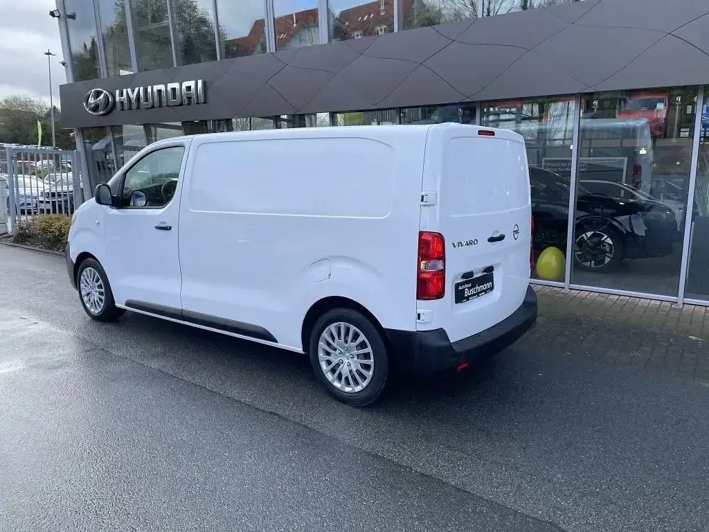 Gebraucht Opel Vivaro-e Combi Edition 150 PS (110 kW) 2021 Weiß Van / Kleinbus