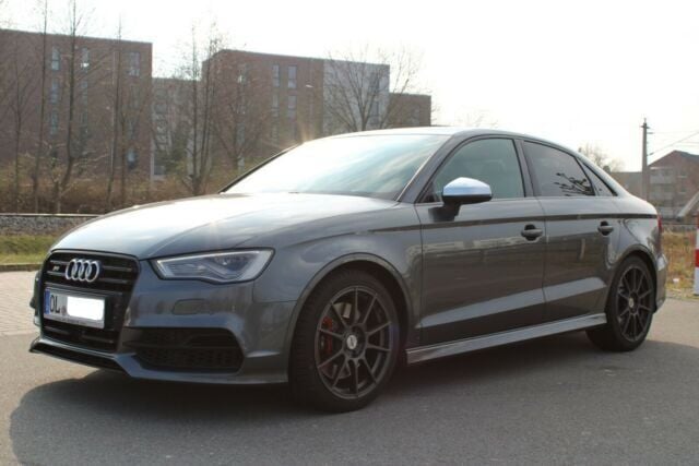 Gebraucht Audi S3 Ambition 301 PS (221 kW) 2015 Grau metallic Limousine