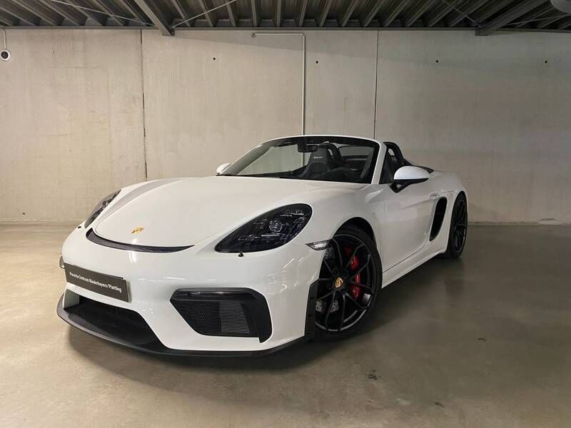 Weiß Gebraucht 2022 Porsche 718 Spyder | 113.900 € (Etwas zu teuer) - Bild 1/4