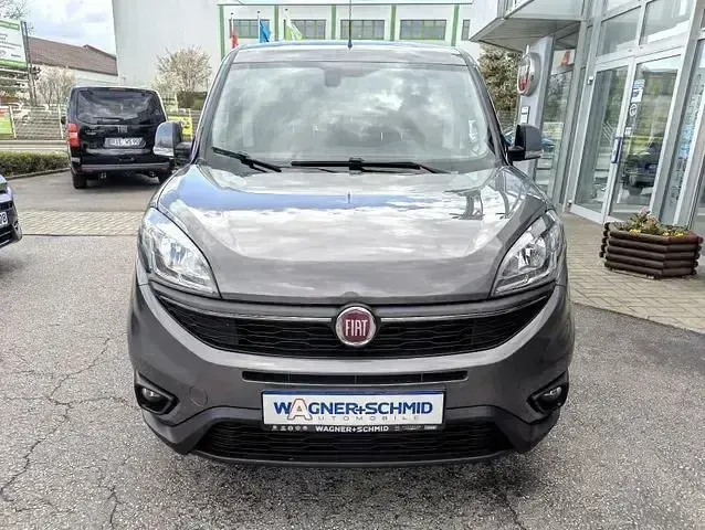 Gebraucht Fiat Doblò 120 PS (88 kW) 2021 Grau Van / Kleinbus