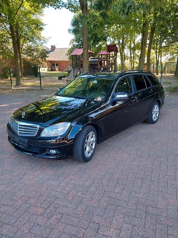 Schwarz Gebraucht 2008 Mercedes C220 Kombi | 2.800 € (Fairer Preis) - Bild 1/4