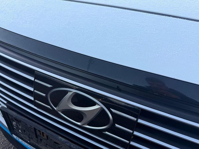 Gebraucht Hyundai Ioniq Premium 105 PS (77 kW) 2016 Weiß Kleinwagen