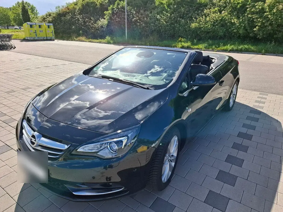 Gebraucht Opel Cascada Innovation 170 PS (125 kW) 2014 Schwarz Cabrio