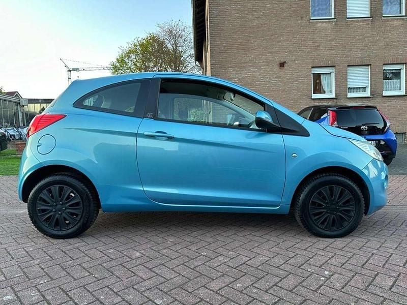 Blau Gebraucht 2010 Ford Ka Titanium Kleinwagen | 2.850 € (Guter Preis) - Bild 1/4