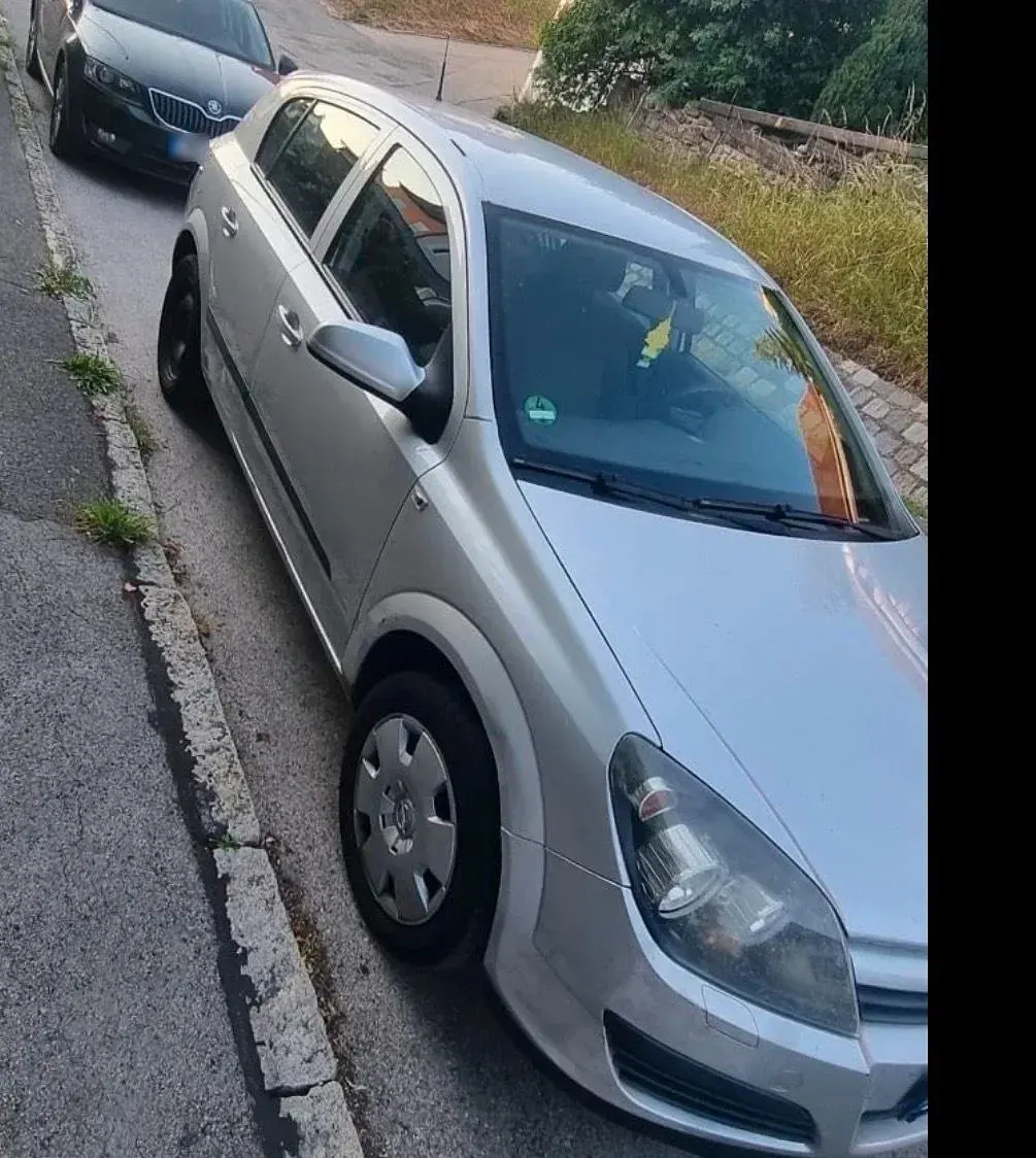 Gebraucht Opel Astra 110 PS (80 kW) 2005 Grau Limousine
