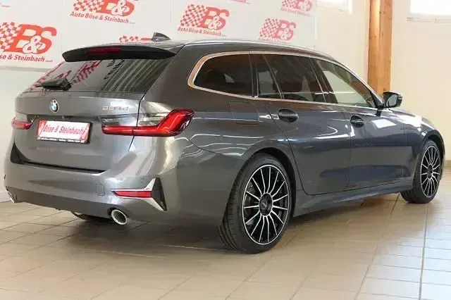 Gebraucht BMW 320 Luxury Line 190 PS (139 kW) 2020 Grau Kombi