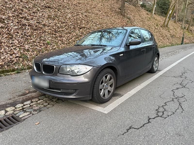 Gebraucht BMW 118 150 PS (110 kW) 2009 Braun Kleinwagen