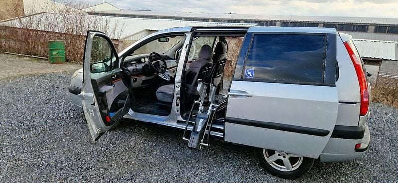 Grau Gebraucht 2005 Citroën C8 Tendance Van / Kleinbus | 6.500 € (Etwas zu teuer) - Bild 1/4