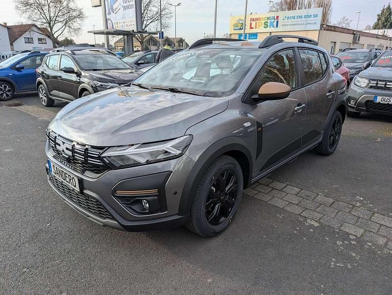 Schiefergrau Neu 2025 Dacia Sandero Extreme SUV | 21.990 € - Bild 1/4