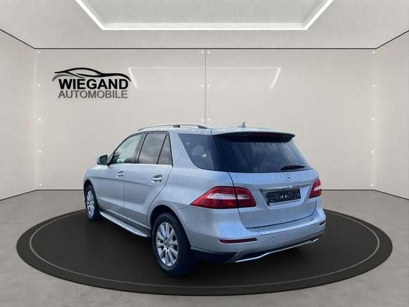 Gebraucht Mercedes ML350 258 PS (189 kW) 2013 Silber SUV